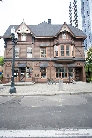 Raven & Rose Resaurant Street View