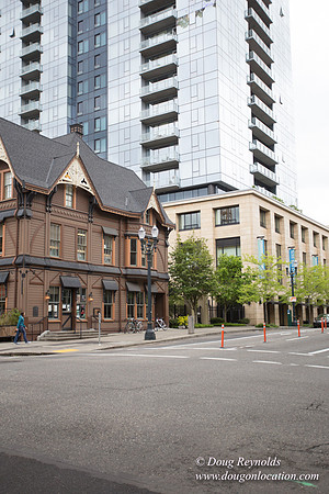 Raven & Rose Resaurant Street View