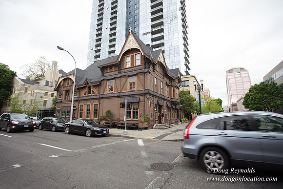 Raven & Rose Resaurant Street View