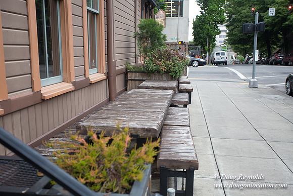 Raven & Rose Resaurant Street View
