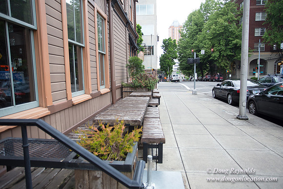 Raven & Rose Resaurant Street View