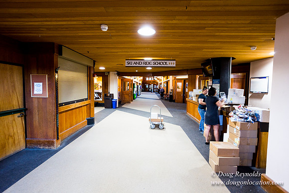 Y'East Day Lodge