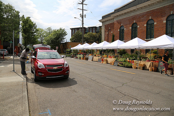 BKP Prod 2of3 Farmers Mkt-9567