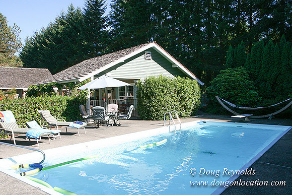 Glinna’s Home Traditional Style County Ranch home, large kitchen great room, 2 car garage on Acreage with large back yard, large front yard, garden, pool, patio, 2 story shop with office,  PDX Zone