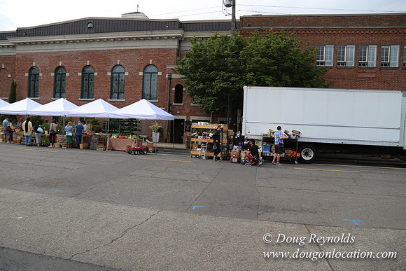 BKP Prod 2of3 Farmers Mkt-9607