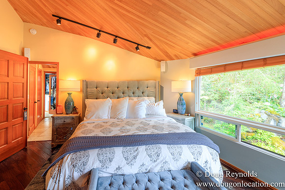 David River House