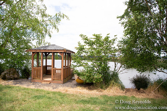 D & D Grass Seed Farm Home on Lake