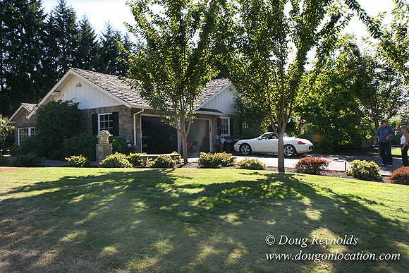 Glinna’s Home Traditional Style County Ranch home, large kitchen great room, 2 car garage on Acreage with large back yard, large front yard, garden, pool, patio, 2 story shop with office,  PDX Zone