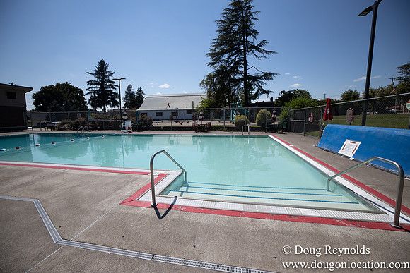 Carlton Pool