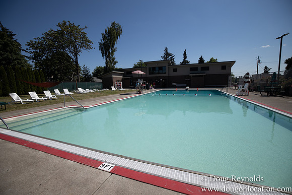 Carlton Pool