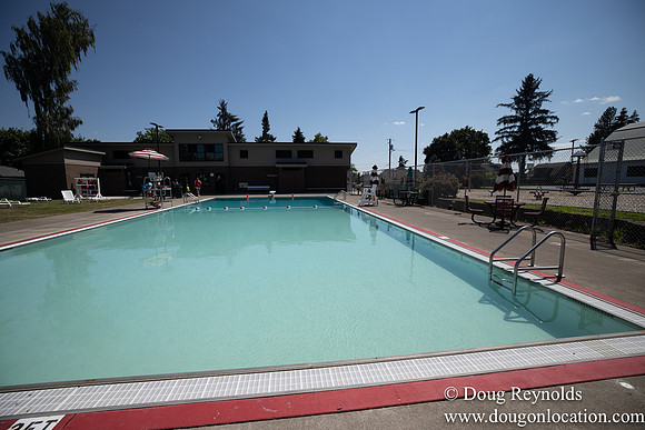 Carlton Pool