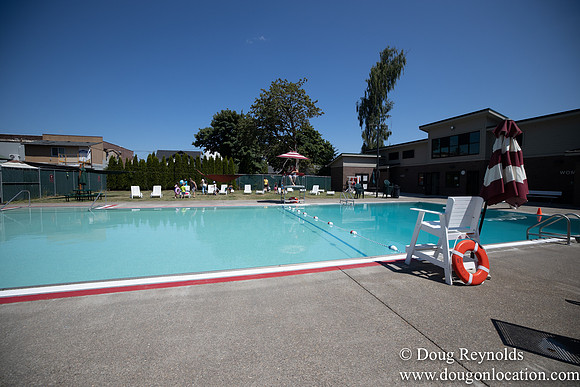 Carlton Pool