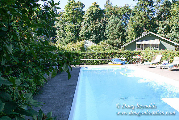 Glinna’s Home Traditional Style County Ranch home, large kitchen great room, 2 car garage on Acreage with large back yard, large front yard, garden, pool, patio, 2 story shop with office,  PDX Zone