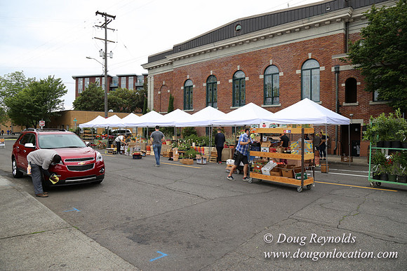BKP Prod 2of3 Farmers Mkt-9540