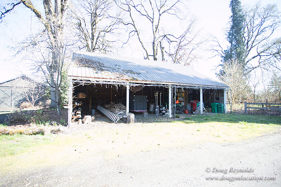 Yianni's Farm House