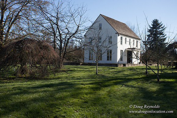 Yianni's Farm House