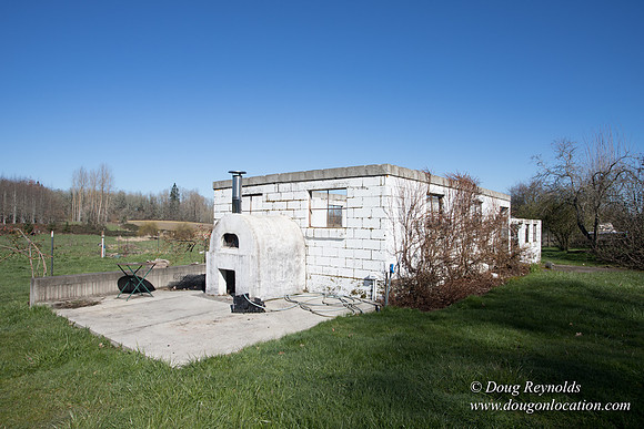 Yianni's Farm House