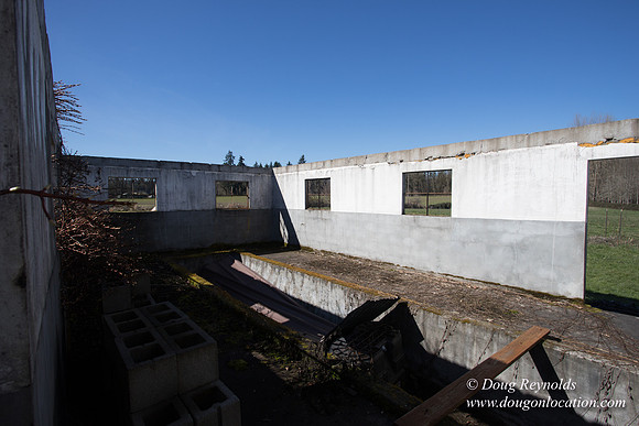 Yianni's Farm House