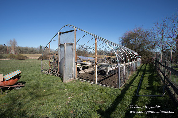 Yianni's Farm House