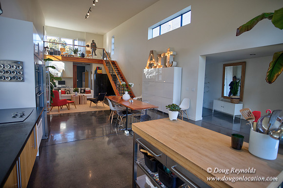 Renie's House Modern