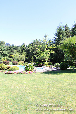 Jim’s Home Large beautiful traditional 2 story with large rooms. Modern kitchen and great room, and nook, large master suite, large entry with French doors. Well maintained grounds and garden, with la