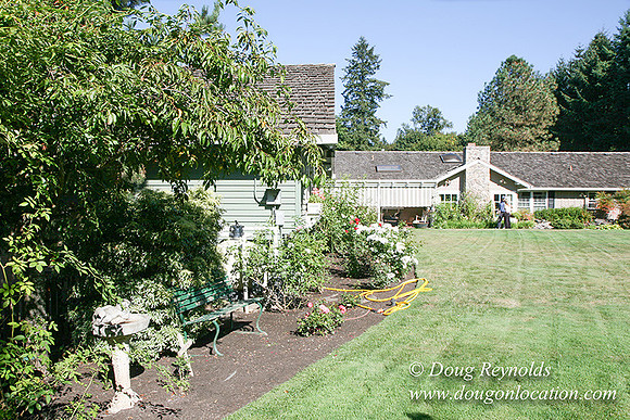Glinna’s Home Traditional Style County Ranch home, large kitchen great room, 2 car garage on Acreage with large back yard, large front yard, garden, pool, patio, 2 story shop with office,  PDX Zone