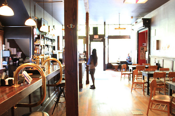 Bar Bar-6871