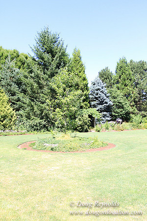 Jim’s Home Large beautiful traditional 2 story with large rooms. Modern kitchen and great room, and nook, large master suite, large entry with French doors. Well maintained grounds and garden, with la