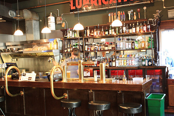 Bar Bar-6860
