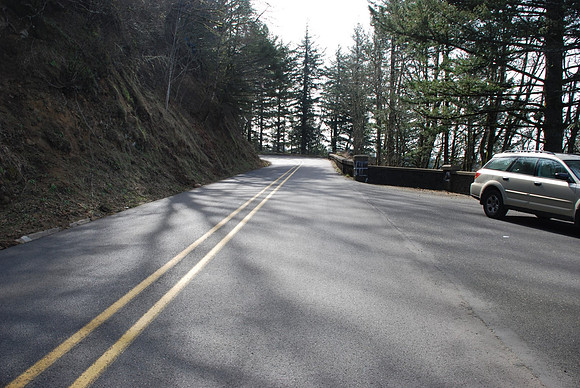 Above Vista House paved-0573