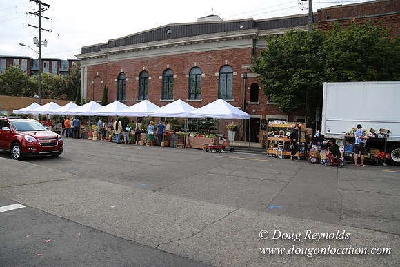 BKP Prod 2of3 Farmers Mkt-9606