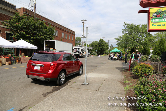BKP Prod 2of3 Farmers Mkt-9558