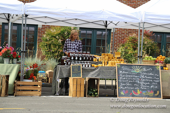 BKP Prod 2of3 Farmers Mkt-9590