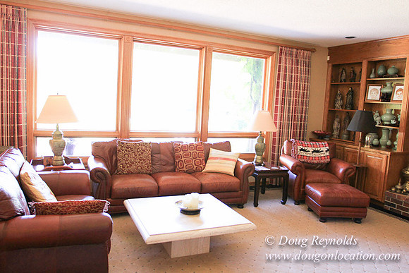 Jim’s Home Large beautiful traditional 2 story with large rooms. Modern kitchen and great room, and nook, large master suite, large entry with French doors. Well maintained grounds and garden, with la