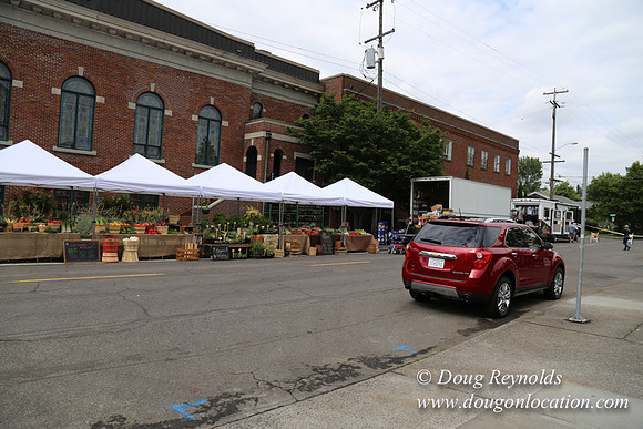 BKP Prod 2of3 Farmers Mkt-9552
