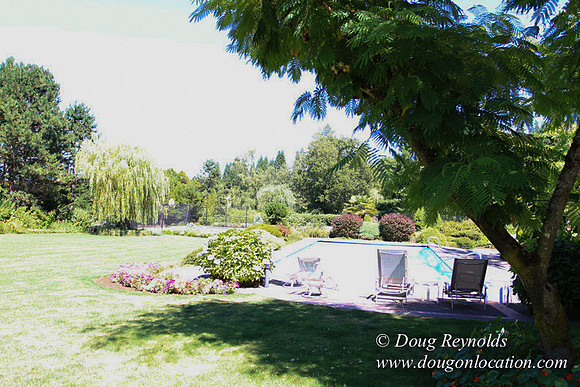 Jim’s Home Large beautiful traditional 2 story with large rooms. Modern kitchen and great room, and nook, large master suite, large entry with French doors. Well maintained grounds and garden, with la