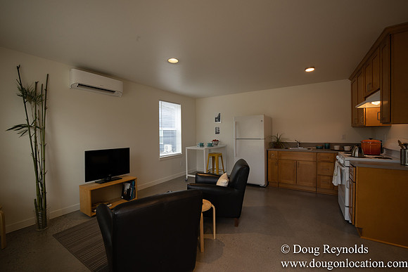 Clover Court Unit B Living