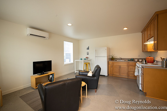 Clover Court Unit B Living