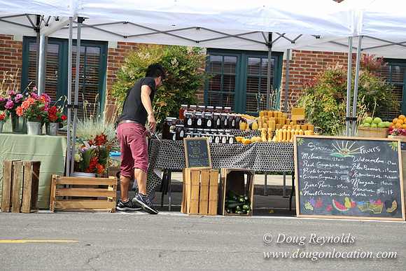 BKP Prod 2of3 Farmers Mkt-9581