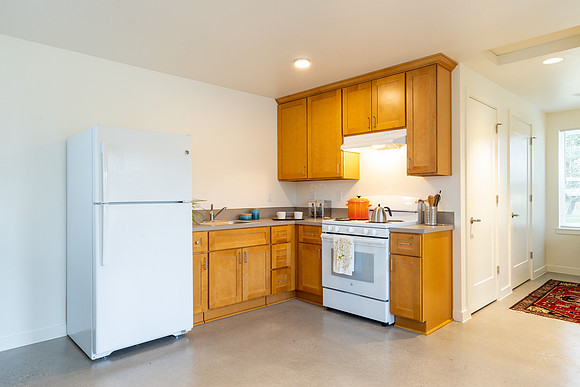 Clover Court B Unit