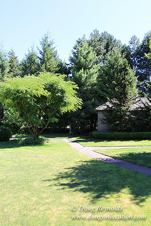 Jim’s Home Large beautiful traditional 2 story with large rooms. Modern kitchen and great room, and nook, large master suite, large entry with French doors. Well maintained grounds and garden, with la