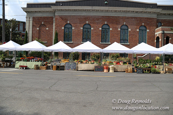 BKP Prod 2of3 Farmers Mkt-9555