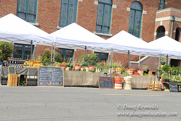 BKP Prod 2of3 Farmers Mkt-9570