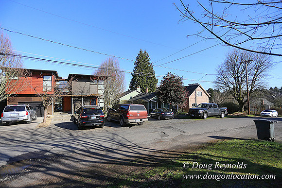 "Modern Contemporary Green Home Portland Oregon Dwell", "family house Northwest Style"