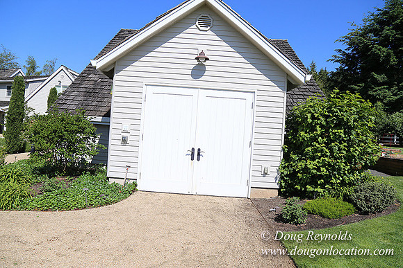 Charlie's  House-5551