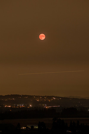 Smoky Moon Rise