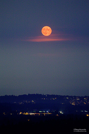 Smoky Moon Rise