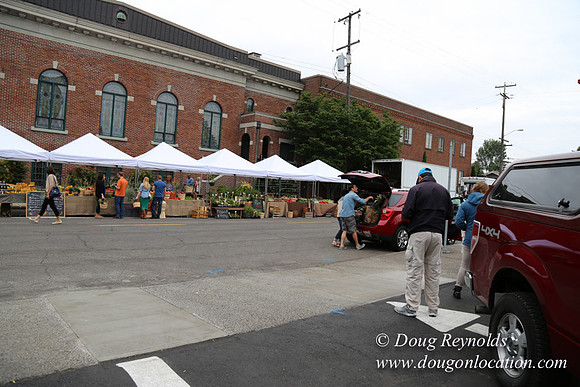 BKP Prod 2of3 Farmers Mkt-9623