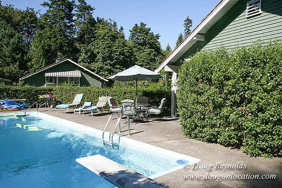 Glinna’s Home Traditional Style County Ranch home, large kitchen great room, 2 car garage on Acreage with large back yard, large front yard, garden, pool, patio, 2 story shop with office,  PDX Zone