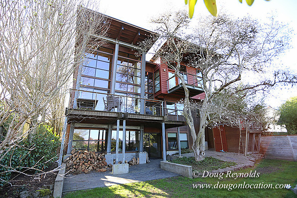 "Modern Contemporary Green Home Portland Oregon Dwell", "family house Northwest Style"